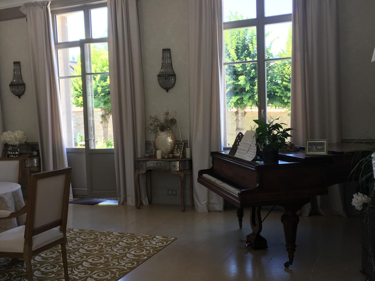 Le Chateau D'Hermonville B&B / Chambres D'Hotes المظهر الخارجي الصورة